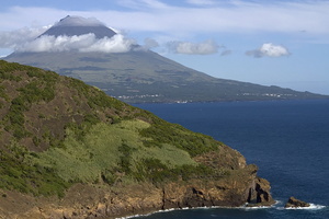 Faial et Pico en fond
